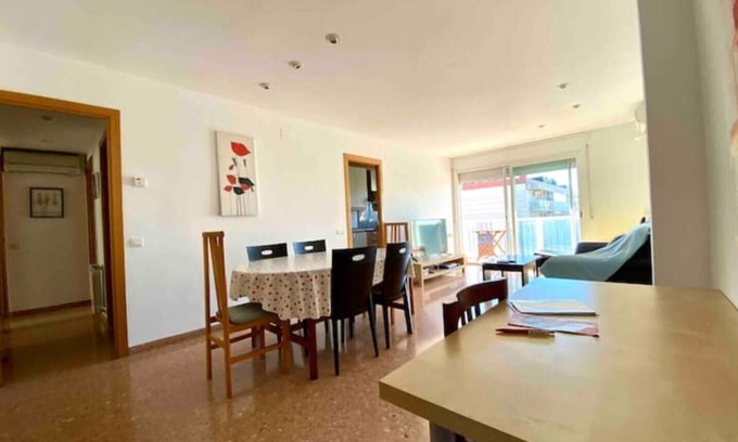 El Congres i els Indians Apartment | Con Pk y Wifi. Oasis Familiar a 30 Coche de Bcn