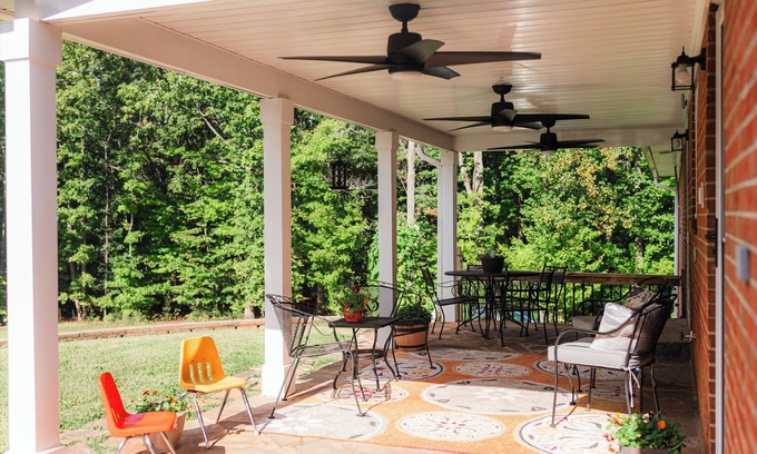 Concord House | Concord Home near Lynchburg & Appomattox well stocked kitchen laundry 4BR 2BA