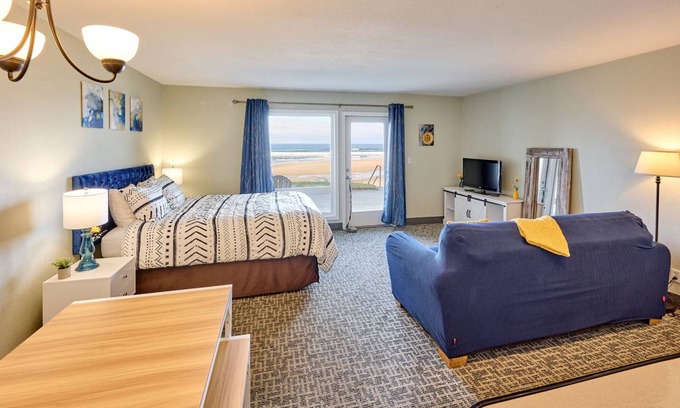 Lincoln City Condo | Condo ∙ 1 bedroom ∙ 4 guests