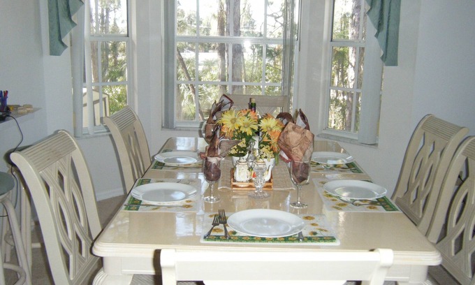 Royal Palm Bay Condo | Condo 15 minutes to Disney 3 Bed 2 Bath. NO PETS