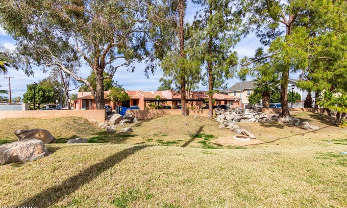 Alhambra Condo | Condo close to GCU, Chase Field & State farm stadium.