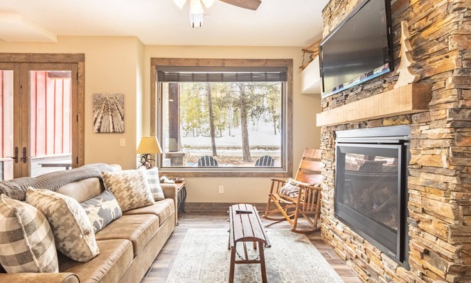 Lakeside Village Condo | Condo in Quiet Location w/Gorgeous Views from Private Patio, Shuttle Nearby!