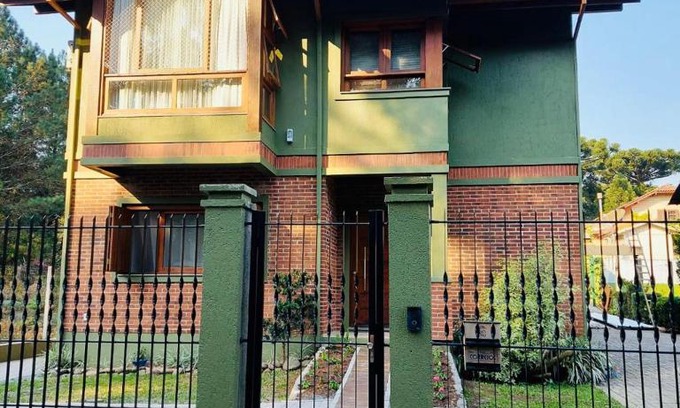 Vila Luiza House | Conforto e elegância a 1,5 km do centro de Canela