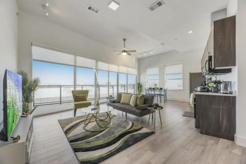 Cedars Apartment | Contemporary 2BR I Gym I Parking I Workspace