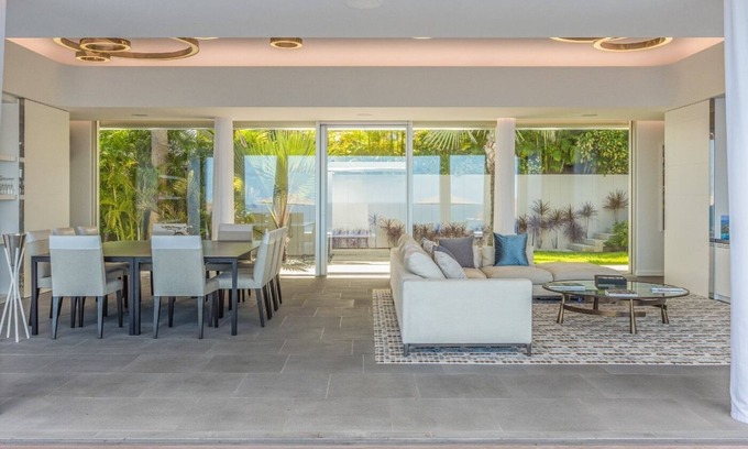 Anse des Lezards Villa | Contemporary 6 BDRM Villa w Massage Room