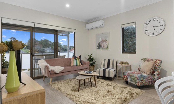 Bassendean Apartment | Contemporary Comfort Suite Relax and Explore