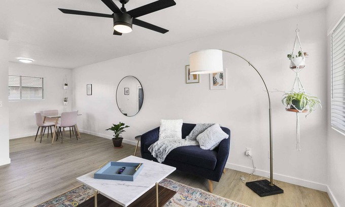 Camelback East Condo | Contemporary Condo in Central Biltmore area