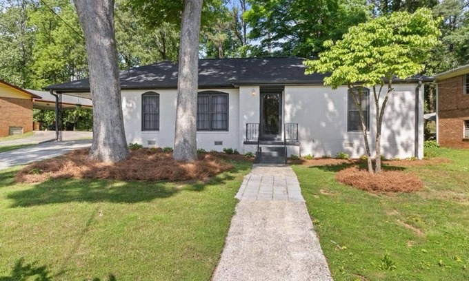 Forest Park House | Convenience meets comfort