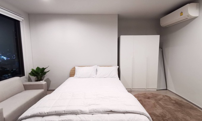 Samsen Nai Condo | Convenient 1-bed condo, 1step to Ha Yaek BTS&MRT station,JJ market & DMK airport