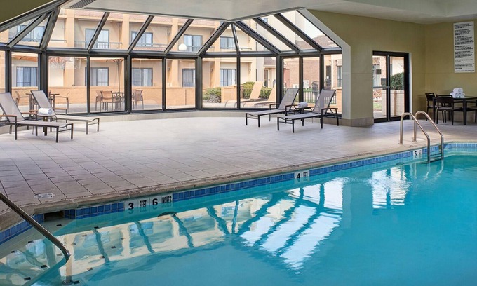 Indianapolis Hotel | Convenient Stay, Superb Location! Pool, Near Kawachinagano Japanese Garden