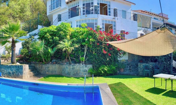Ixtapan de la Sal Villa | Cool Mexican Villa in charming Ixtapan de la Sal, Rancho San Diego, Edomex