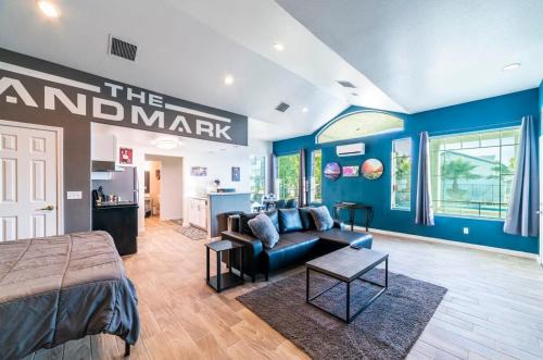 Coolidge Apartment | Coolidge Modern Studio right next to pool and amenities