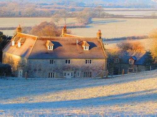 West Knoyle Bed & Breakfast | Cools Farm B&B + Cottages