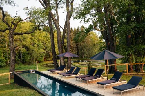 Jeffersonville House | Coop 002