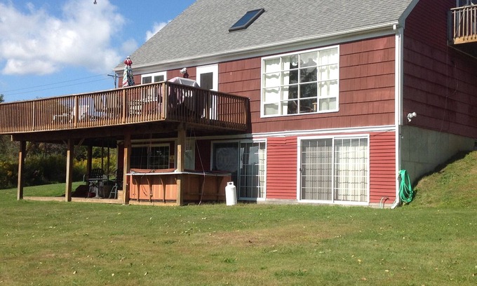 Fly Creek House | Cooperstown Pine Row Manor 5 minutes to Dream Park 2 minutes to Hall of Fame
