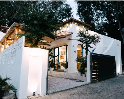 Ganh Dau House | Coral Bay Kingroom