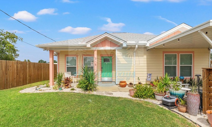 West Panama City Beach House | Coral Casa in Laguna Beach, 2B/2B, Pet friendly