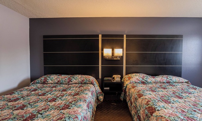 Hastings Hotel | Coratel Inn and Suites By Jasper Hastings - Standard 2 Queen Bed Non Smoking