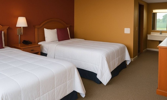 Anthony Hotel | Coratel Inn & Suites by Jasper Anthony-Deluxe 2 Queen Bed Non-Smoking