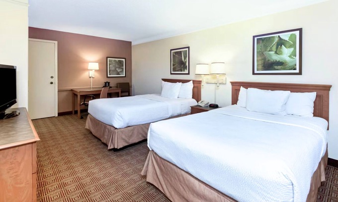 North San Antonio - SAT House | Coratel Inn & Suites by Jasper Wonderland Standard 2 Double Bed NS