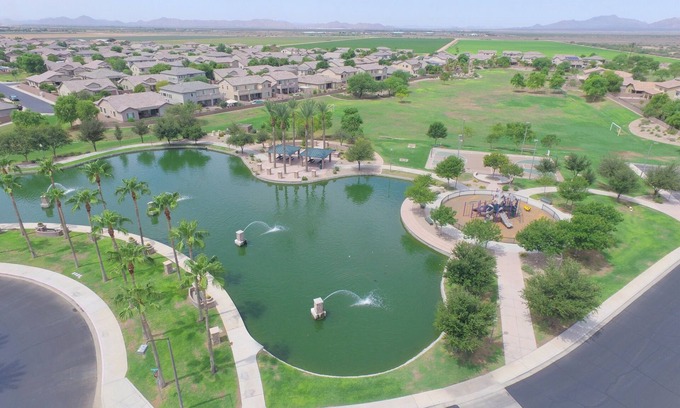 Maricopa House | Corporate stays, golfing outings, relaxing or need temp relocation housing!