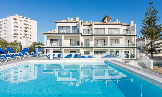 Correeira Apartment | Correeira Luxury Residence T2 H - Albufeira, Pools, Wifi, Bbq, Beach