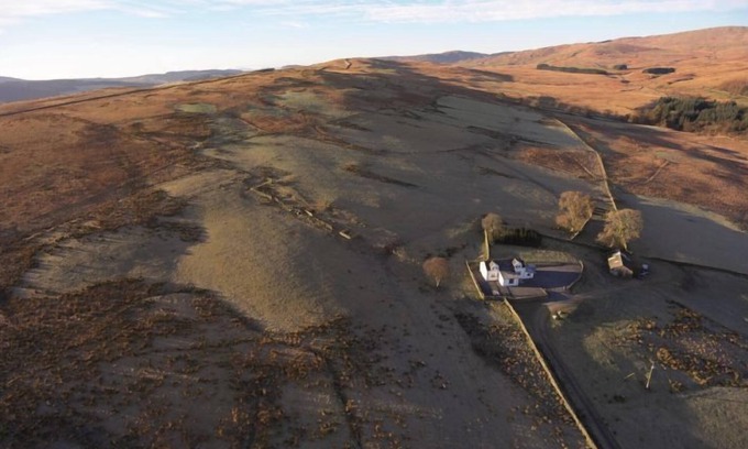 Thornhill Cottage | Corriedow is a beautiful 6 guest cottage with amazing views of the Scottish hills and glens. A walke