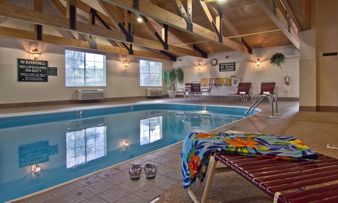 Coshocton Hotel | Coshocton Village Inn and Suites
