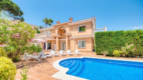 Condado del Jaruco Villa | Costacabana - Villa Primavera