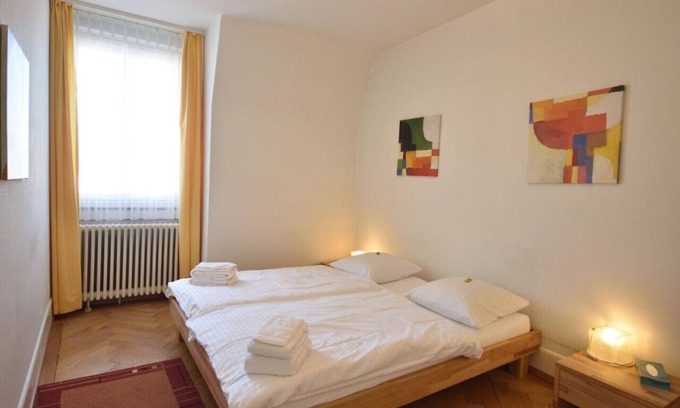 District 2 Apartment | Cosy 2-bedroom near lake (Stardust 31)