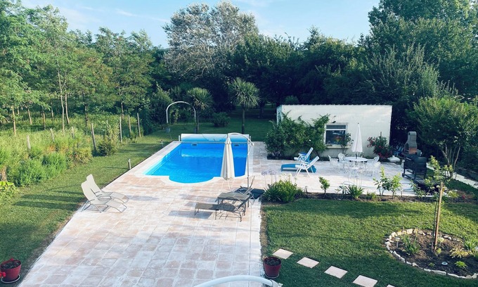 Allez-et-Cazeneuve Apartment | Cosy 3 bedrooms near bars and restaurants near medieval villages 5 min to Lot