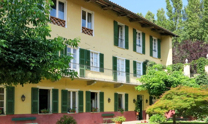 San Giorgio Canavese Apartment | Cosy apartment for 6 guests with WIFI, TV, balcony, pets allowed and parking