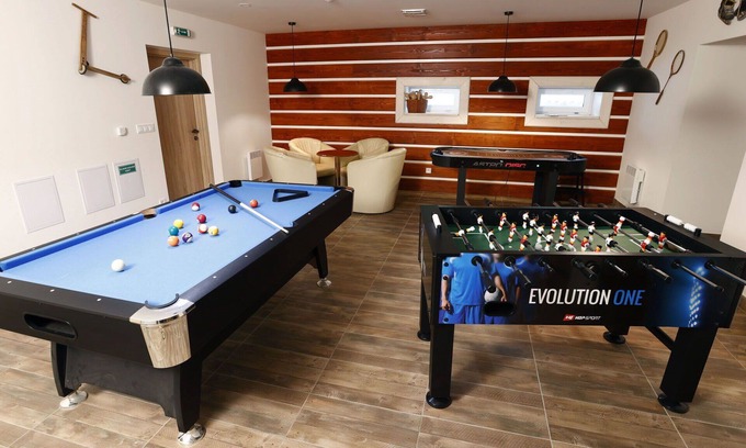 Desna Apartment | Cosy apartment for 7 people with hot tub, WIFI, TV and parking
