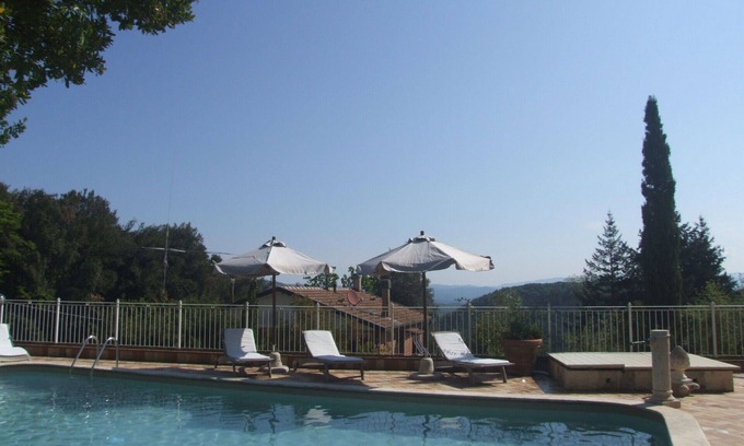 Val Canina Apartment | Cosy apartment for 4 guests with WIFI, pool, TV, patio and parking