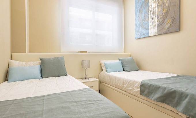 Cabanes Apartment | Cosy apartment for 4 people with A/C, pool, WIFI, TV, terrace, pets allowed and parking