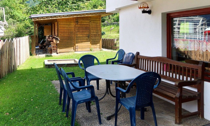 Tobadill Apartment | Cosy apartment for 9 guests with WIFI, TV, terrace and parking