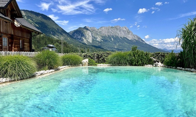 Mitterberg-Sankt Martin House | Cosy apartment in villa for 18 people with WIFI, pool, TV, terrace, pets allowed and parking