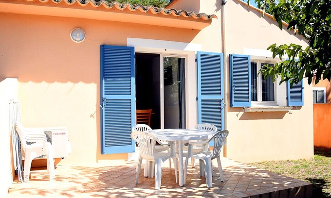 Pineto House | Cosy apartment in villa for 8 people with pool, WIFI, TV, terrace, pets allowed and parking