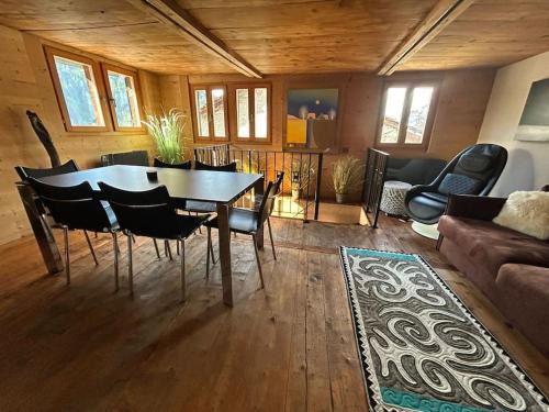Saint-Luc Apartment | Cosy chalet - Renovated and charming