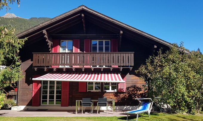 Grindelwald Ski Chalet | Cosy Chalet with big garden and mountain view, garage/Free WIFI