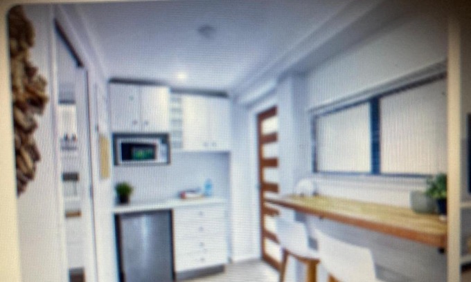 Birtinya Bed & Breakfast | Cosy coastal studio 900 m
