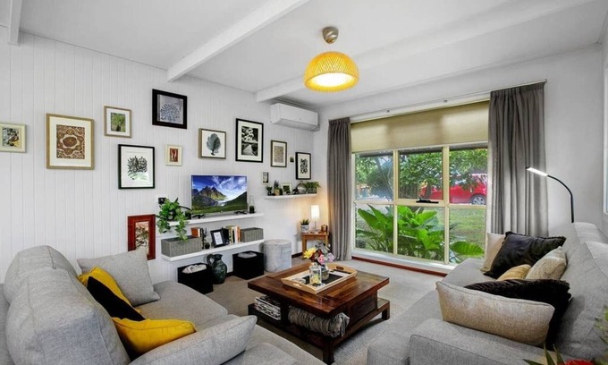 Korumburra Apartment | Cosy Cottage 2BR Apartment with Private Outdoor Areas