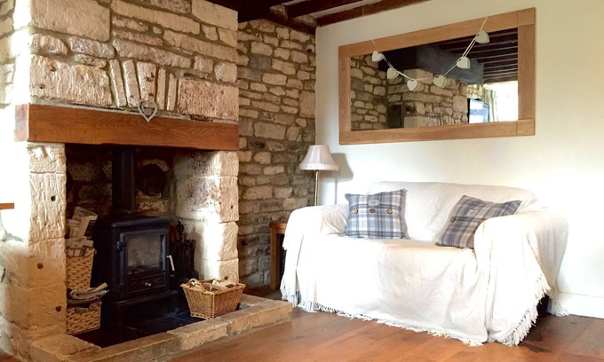 Northleach Cottage | Cosy cottage in the beautiful market town of Northleach