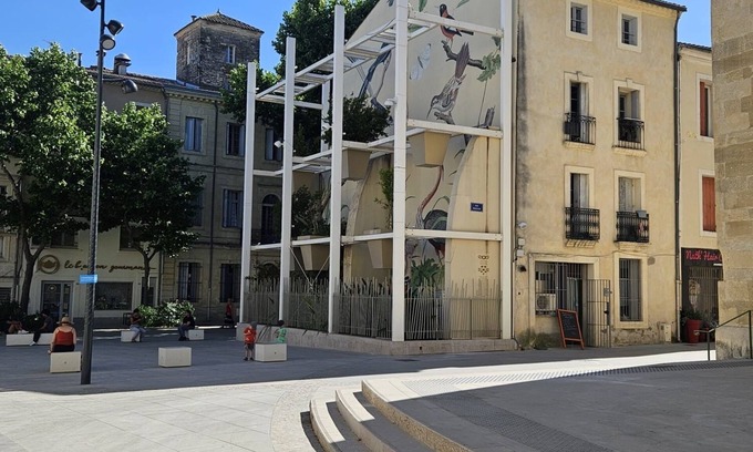 Lunel Apartment | Cosy duplex in the heart of town