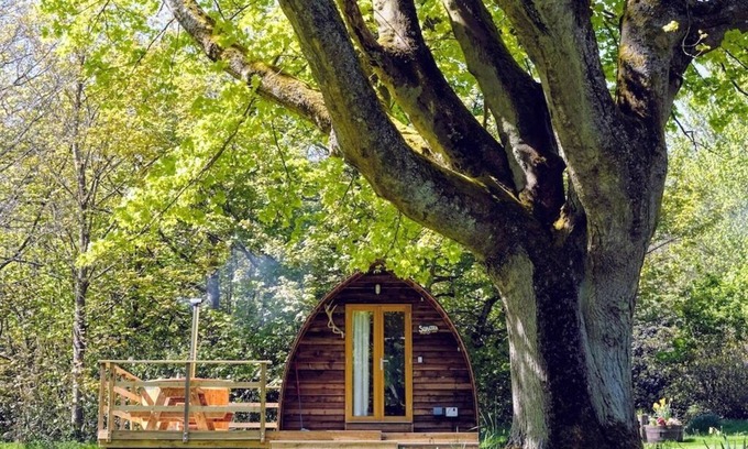 Leven Cabin | Cosy Ensuite Glamping With A Hot Tub