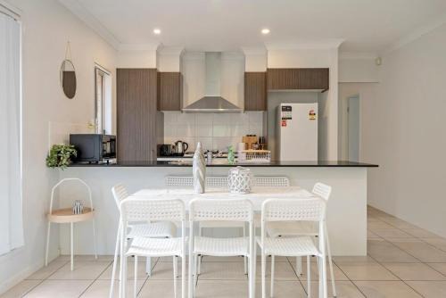 Coomera House | Cosy Escape Near the Parks