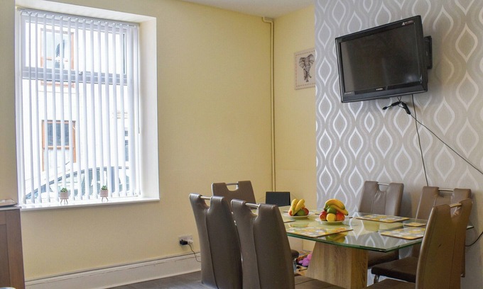 Clayton le Moors Cottage | Cosy Home in Clayton-le-Moors