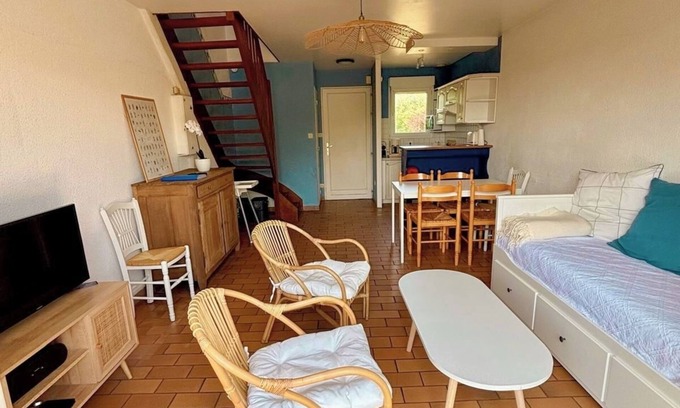 Ambleteuse House | Cosy house 100m from the beach 🌊 ☀️ + garden with barbecue 🔥🥩🍗