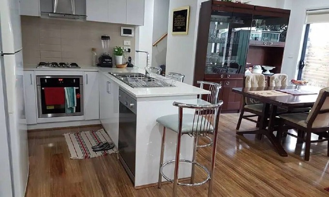 Epping House | Cosy Modern Home in Epping Close to all Amenities