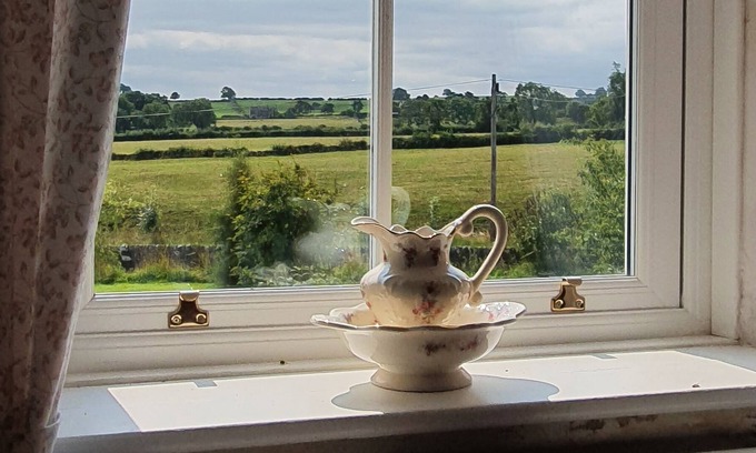 North Bitchburn Cottage | Cosy refurbished cottage on a farm in a quiet rural location with great views